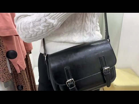 ❤️ אוננות פומבית של הכלבה הצעירה פרלברי עם דילדו בחדר המתאים ☑ סרטון אנאלי אצלנו ❌